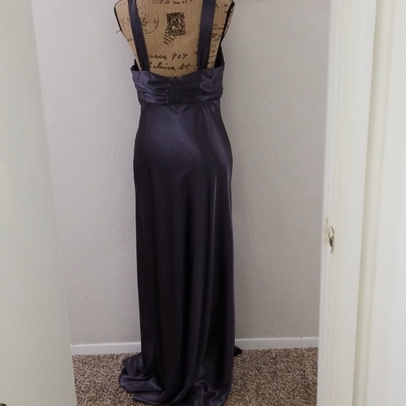 Exquisite Metallic Gown - Picture 6 of 7